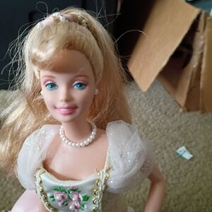 1999 Happy birthday barbie doll